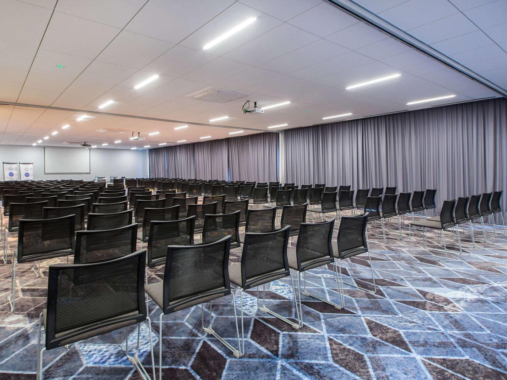 Novotel Wroclaw City Dış mekan fotoğraf