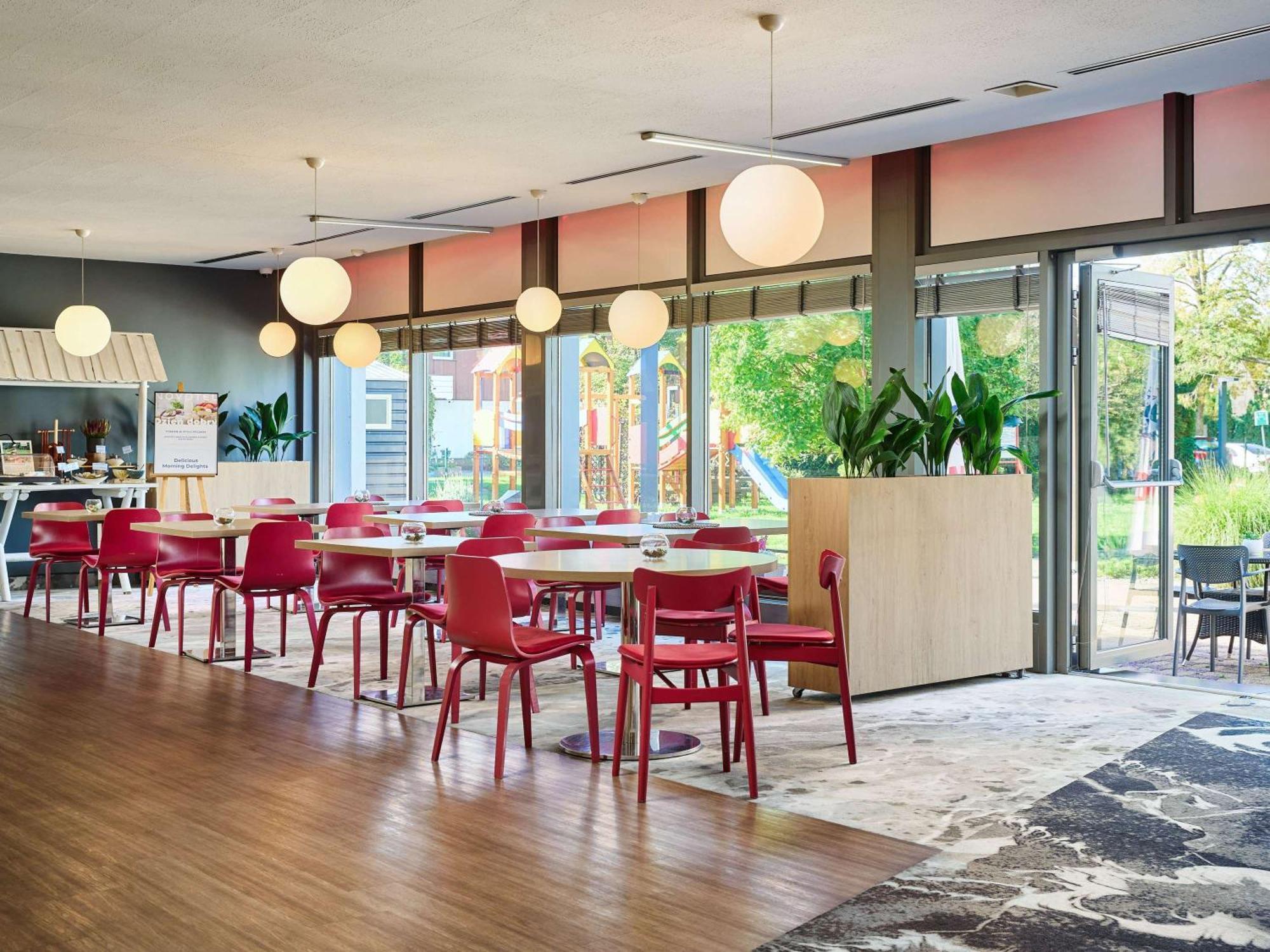 Novotel Wroclaw City Dış mekan fotoğraf