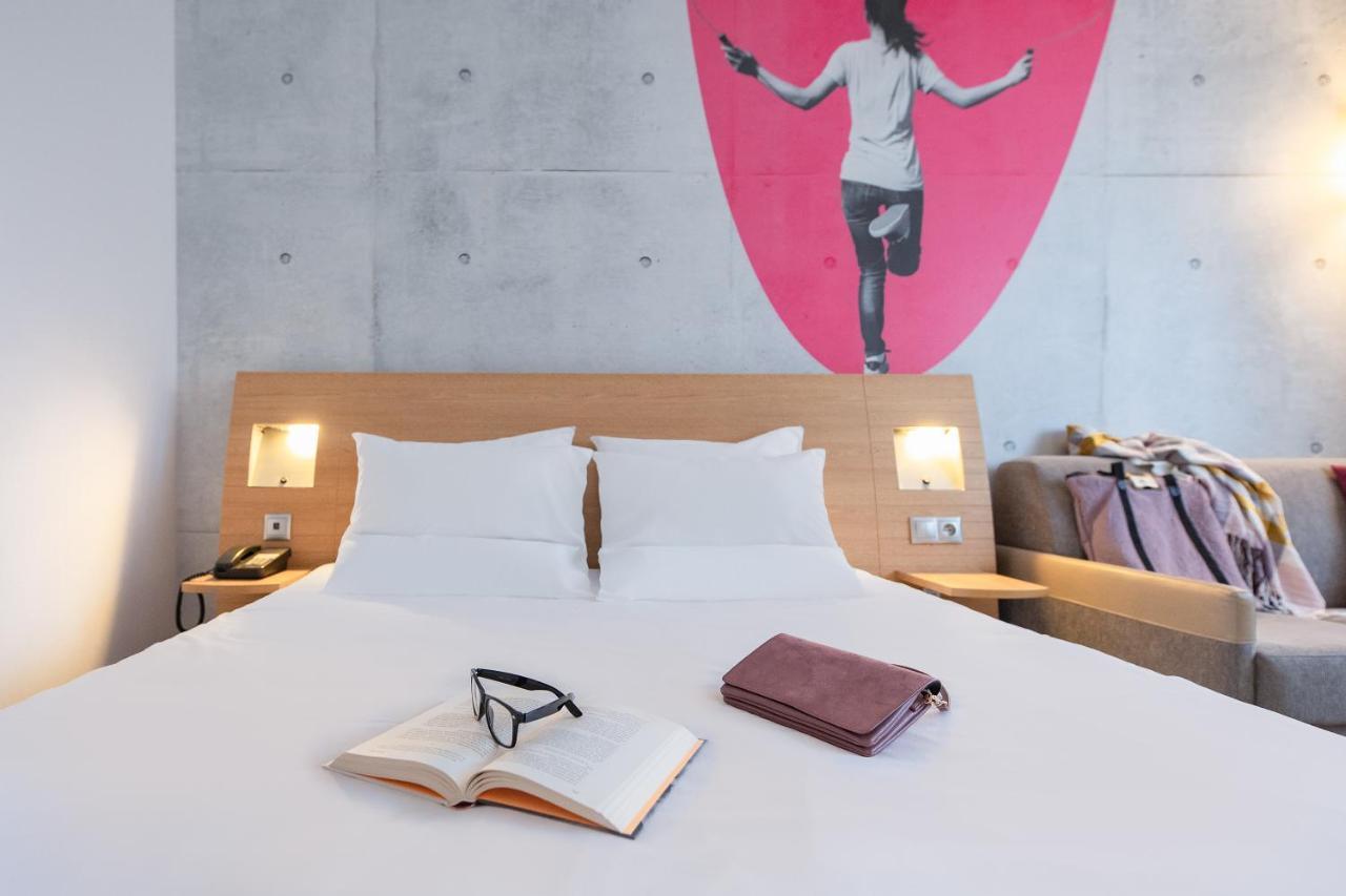 Novotel Wroclaw City Dış mekan fotoğraf