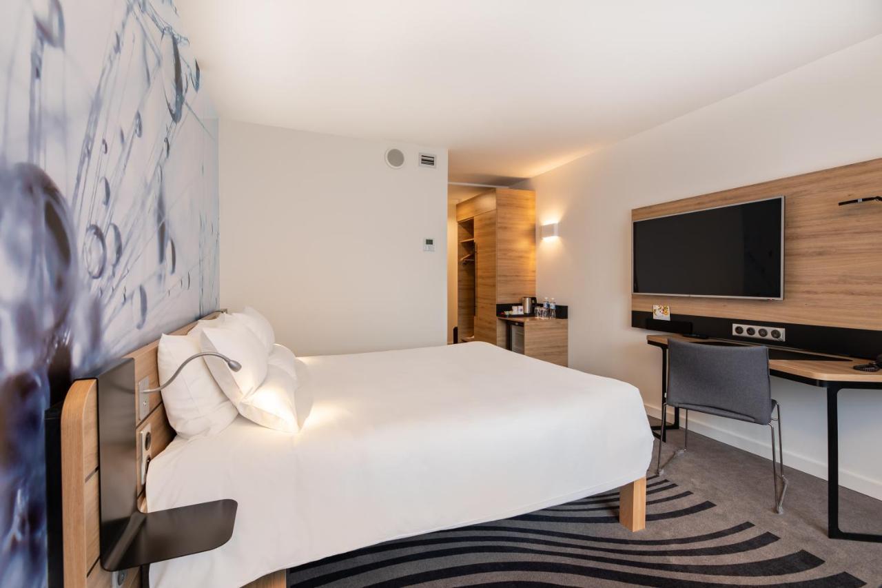 Novotel Wroclaw City Dış mekan fotoğraf